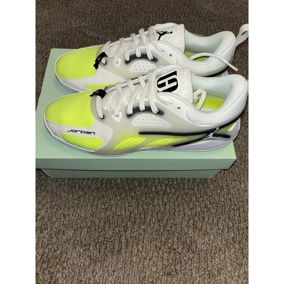 New Air Jordan Heir Basketball Shoes - Color - Sail/Black/Volt - Size 11 - Picture 12 of 16